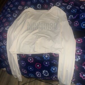 Lululemon cropped long sleeve